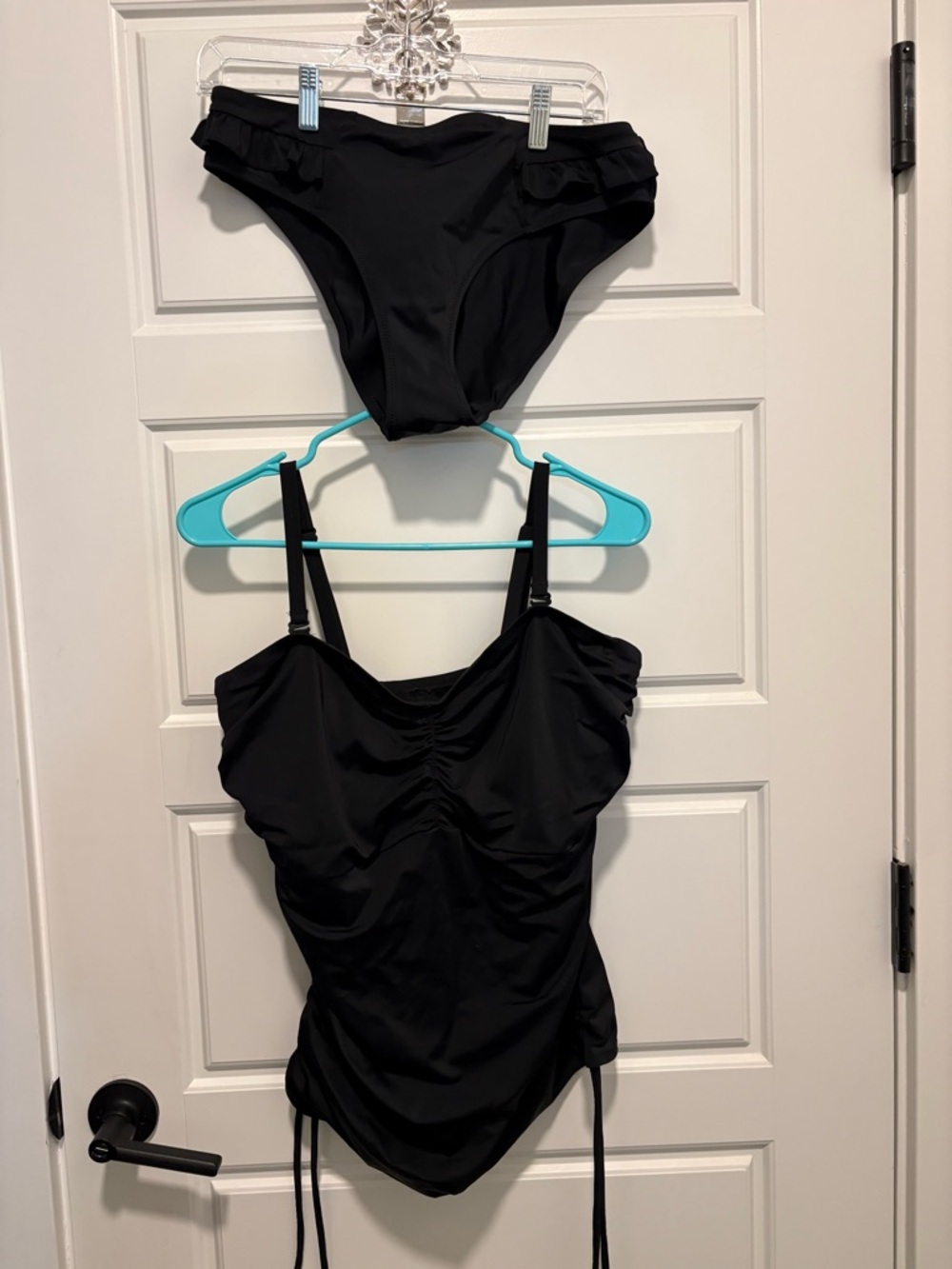 Black Women's Tankini Swimsuit Set - Classic Ruched Design
